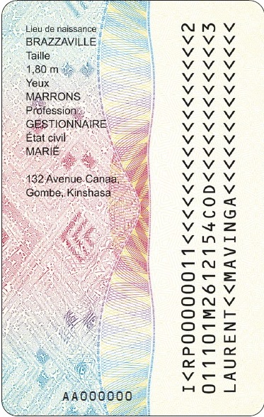 Carte biométrique officielle de résident étranger de la République démocratique du Congo, face arrière, sur fond blanc, avec des éléments de sécurité, des codes et des informations officielles du document. Le texte visible comprend les références de sécurité et les données de la carte. L image a un ton sérieux et institutionnel.